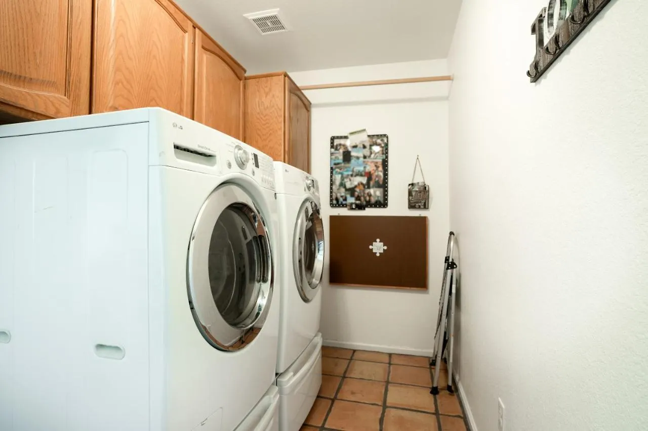 Upscale Phoenix Abode Walk To South Mountain Park Villa