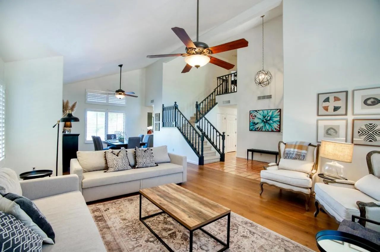 Upscale Phoenix Abode Walk To South Mountain Park